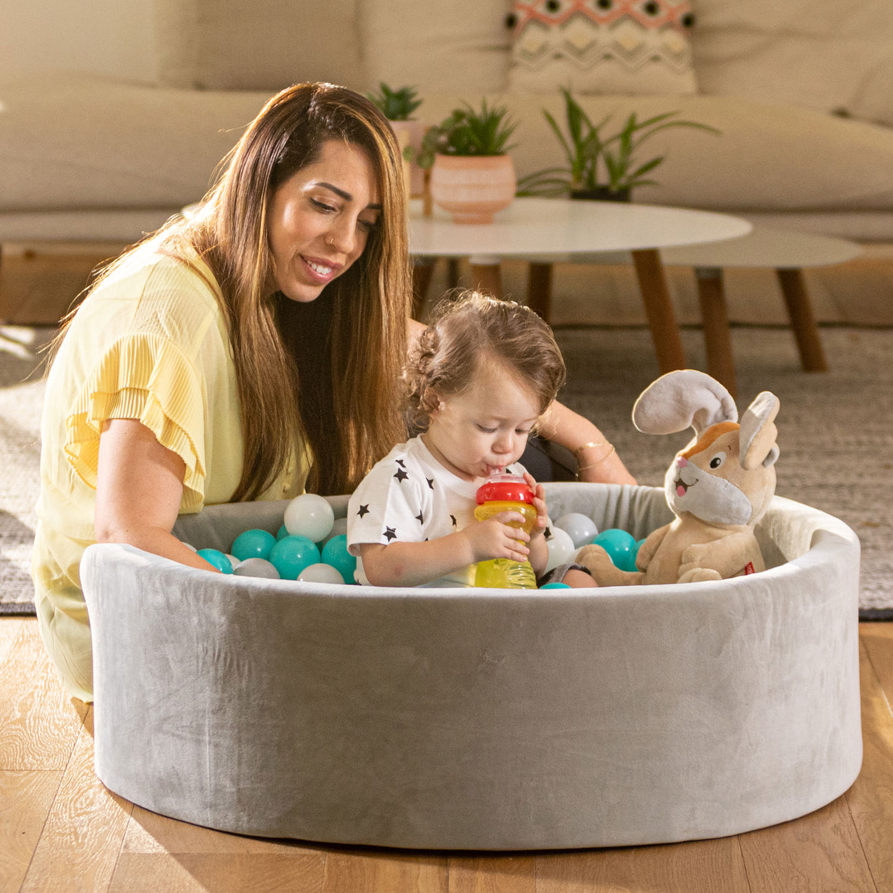 Baby Foam Fun Pit + 200 Balls