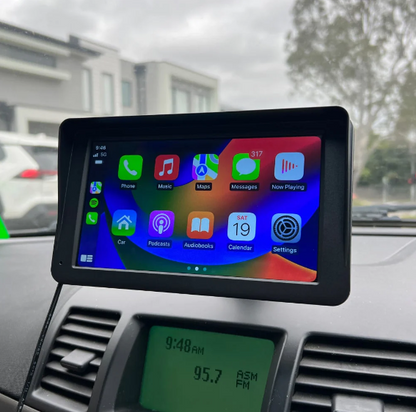 CarMate Companion: 7" Wireless CarPlay & Android Auto Smart Display